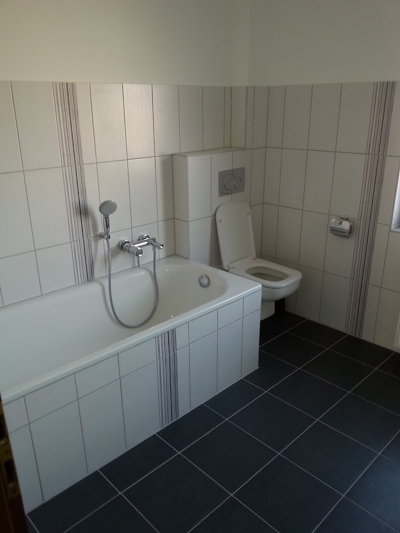 Fliesensylwester, Fliesenleger im Duisburg Nordrhein-Westfalen · Fotos 7