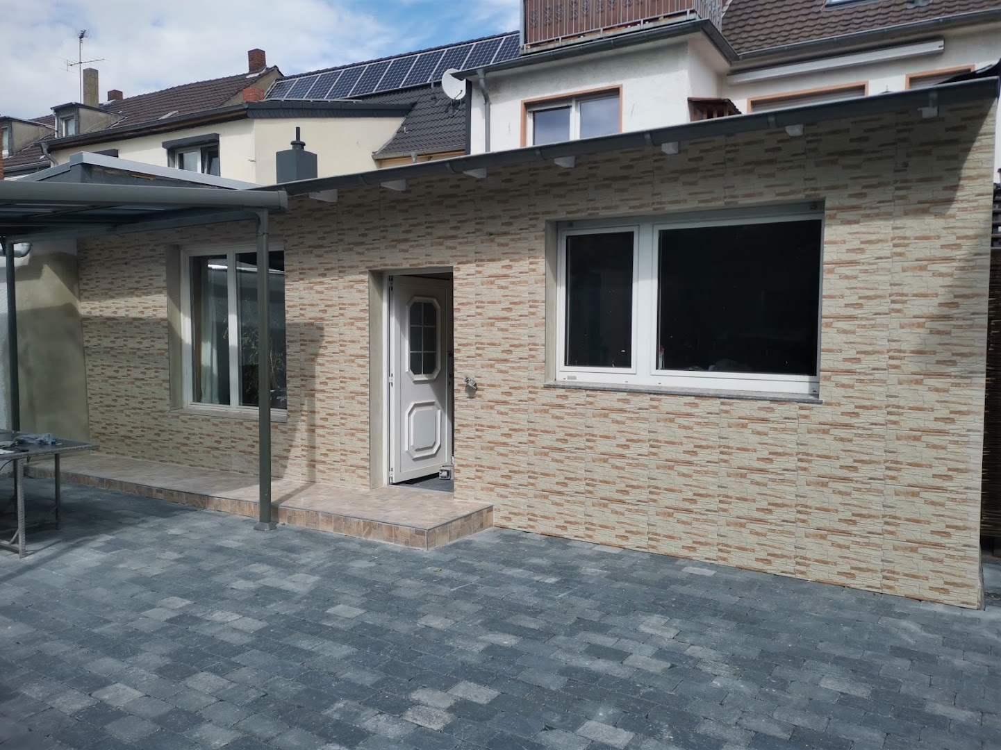 Fliesensylwester, Fliesenleger im Duisburg Nordrhein-Westfalen · Fotos 1