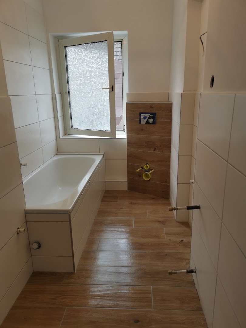 Fliesensylwester, Fliesenleger im Duisburg Nordrhein-Westfalen · Fotos 8